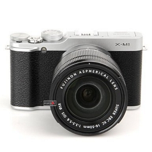 Fujifilm X-M1 kompakte Systemkamera Kit mit 16-50mm Objektiv + kostenloser 100 Pfund-Gutschein