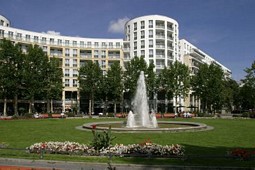 Ebay-WOW: 2 Übernachtungen für 2 Personen im Doppelzimmer im Ramada Hotel Plaza Berlin City für 109,00 Euro