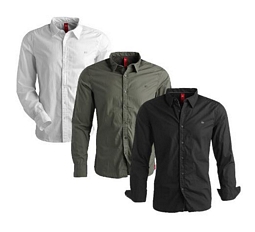 ESPRIT Herrenhemden Slim Fit in 3 verschiedenen Farben (mit Print auf der Rückseite) für umgerechnet rund 20 Euro