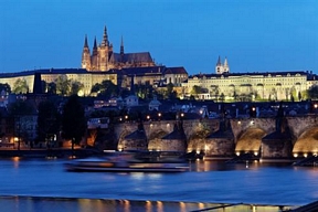 Ebay-WOW: Hotel-Gutschein für 3 Tage bzw. 2 Übernachtungen im neuen 4-Sterne-Hotel NH Prague