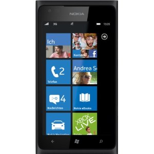 Nokia Lumia 900 Windows-Smartphone mit 4,3 Zoll-Display und 8 Megapixel-Kamera