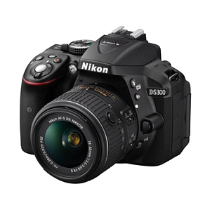 Nikon D5300 Spiegelreflexkamera 18-55 mm VR II 24,2 MP CMOS