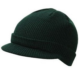 Strickmütze mit Schild in verschiedenen Farben