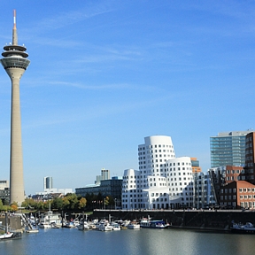 Ebay-WOW: Gutschein für 2 Übernachtungen für 2 Personen im Derag Livinghotel in Düsseldorf