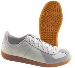 Bundeswehr BW-Sportschuhe für die Halle (Sport- und Freizeitschuh)
