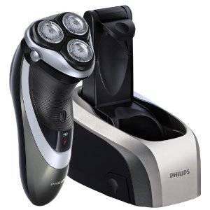 Philips PowerTouch Plus PT870cc Elektrorasierer + Reinigunsstation