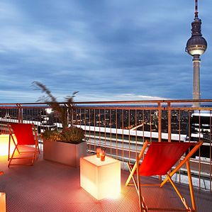 Ebay-WOW: Gutschein für 2 Übernachtungen im Park Inn by Radisson Berlin Alexanderplatz für 2 Personen