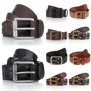 Diverse Superdry Gürtel in unterschiedlichen Farben